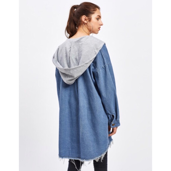 Long oversized frayed jean jacket - Picture 3 of 3